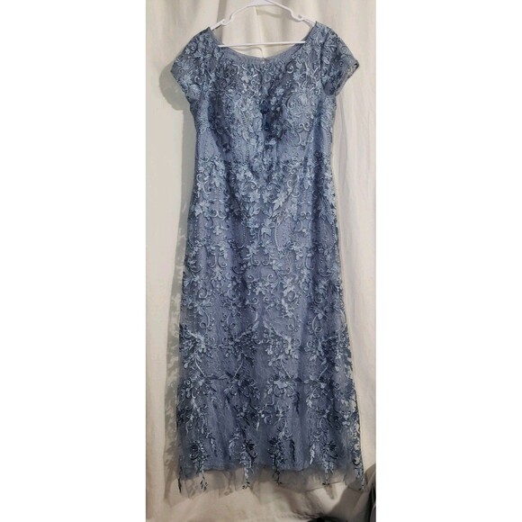 AZAZIE 'Dorit' Size A16 Dusty Blue Sheath Scoop Lace Dress Formal Gown - Picture 4 of 12
